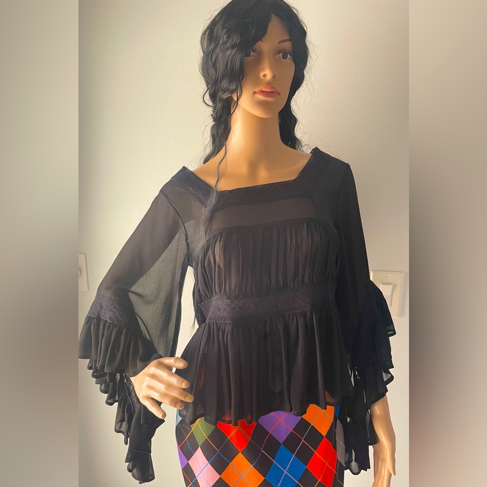 Aqua Elegant Black Sheer Top size XS pull up. Great with jeans, trousers, shorts